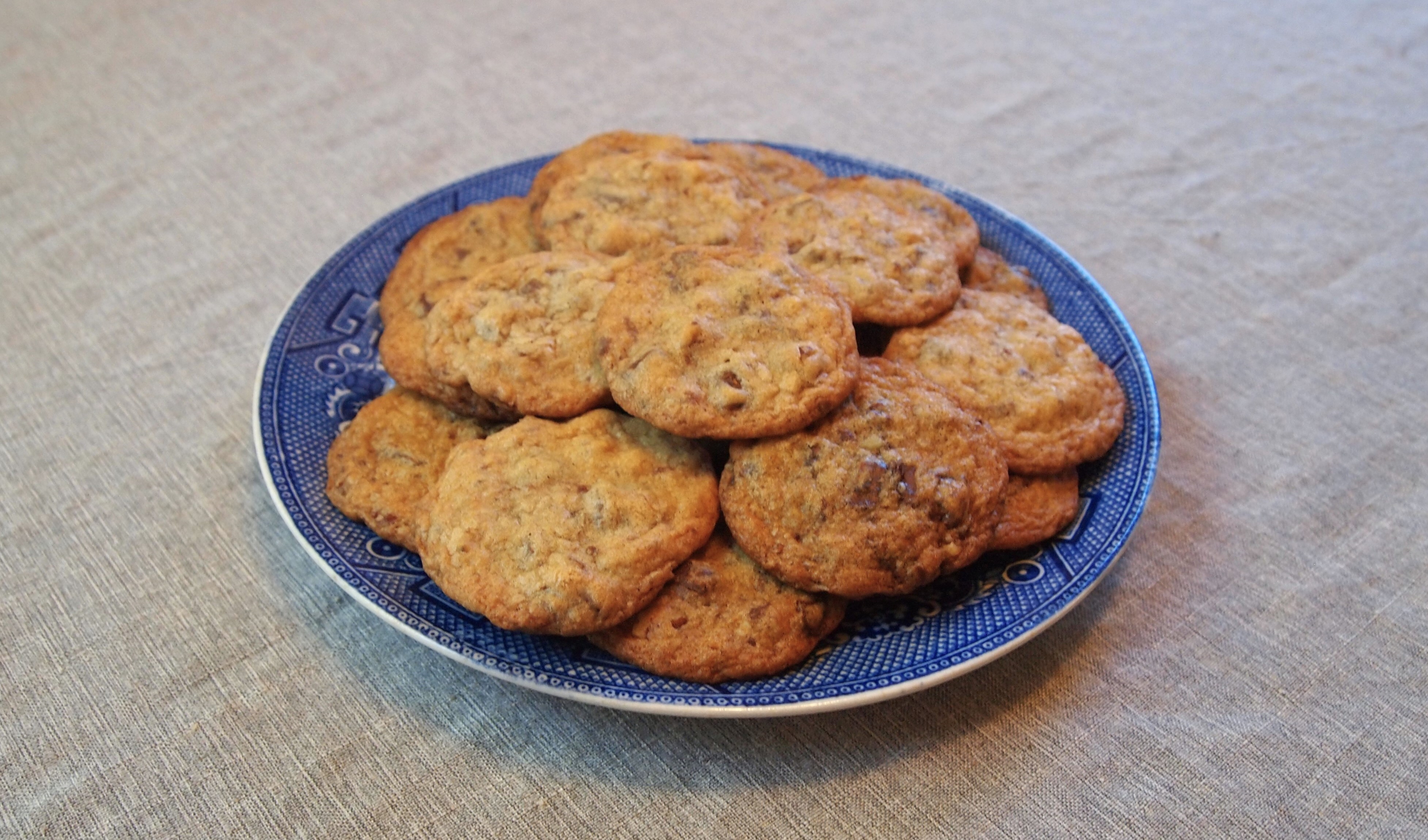 Toll House Chocolate Crunch Cookies - History in the Making